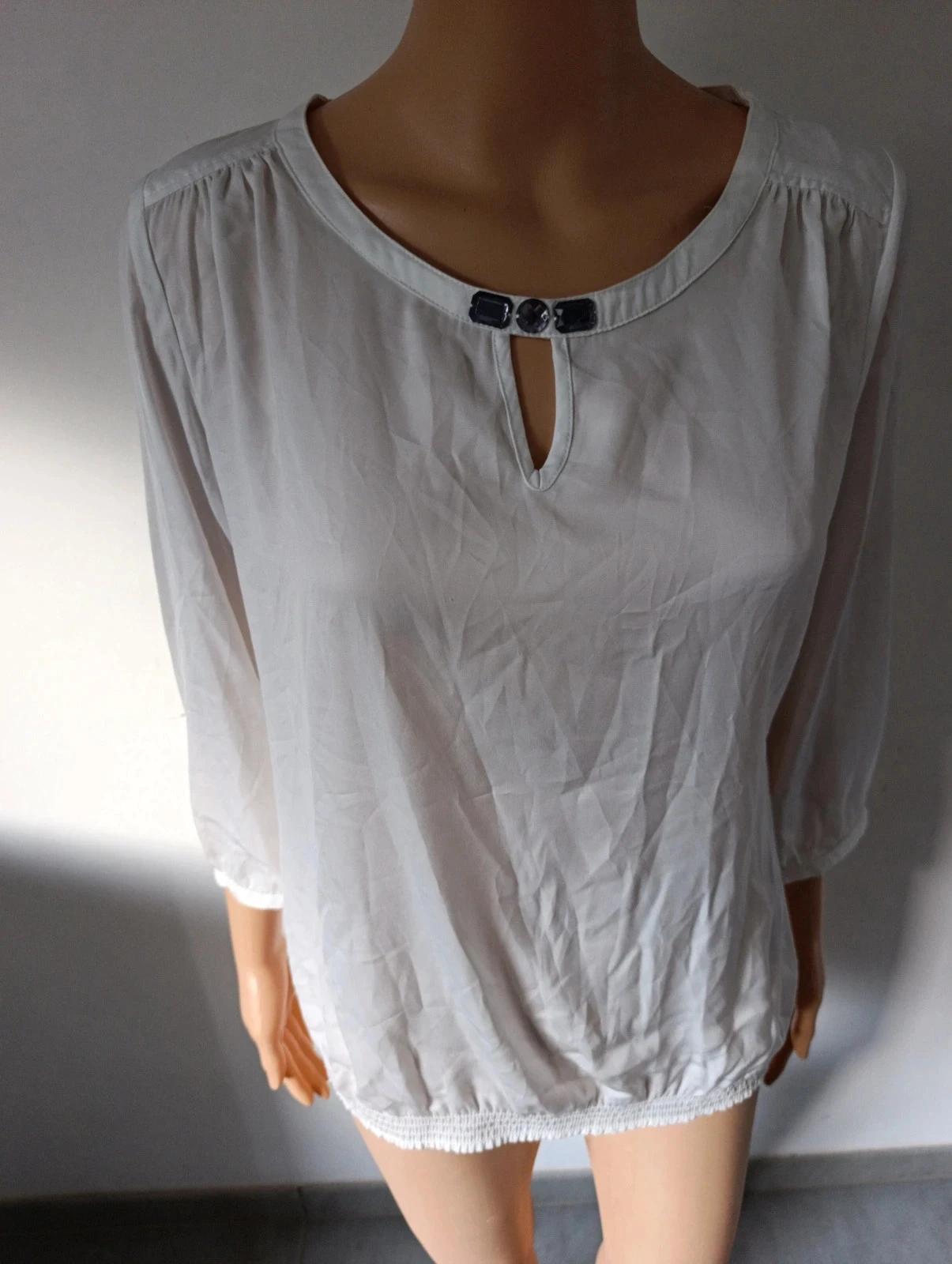 Camaïeu blouse wit dames - 3/4 mouwen - maat m sieraaddetail bij kraag – photo 6